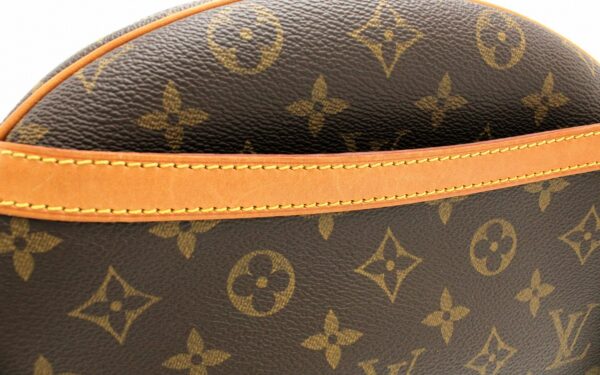 11662152 7 Louis Vuitton Monogram Blois Shoulder Bag Canvas Brown