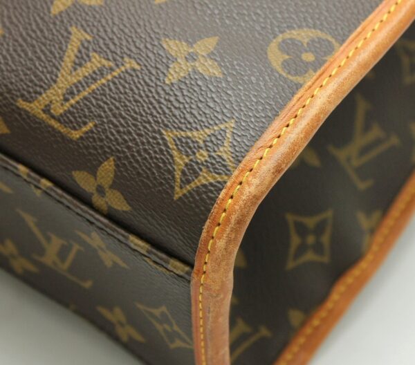 11662275 2 Louis Vuitton Monogram Beverly 41 Shoulder Bag Canvas Brown