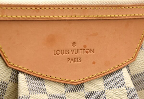 11662282 7 Louis Vuitton Damier Azur Syracuse PM Handbag Canvas White