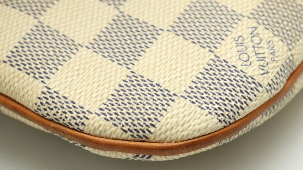 11662372 2 Louis Vuitton Damier Azur Pochette Bosfall Shoulder Bag Canvas White