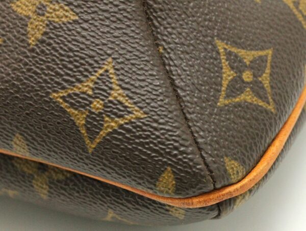 11662374 2 Louis Vuitton Monogram Musette Shoulder Bag Canvas Brown