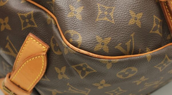 11662452 2 Louis Vuitton Monogram Saumur GM Shoulder Bag Canvas Brown