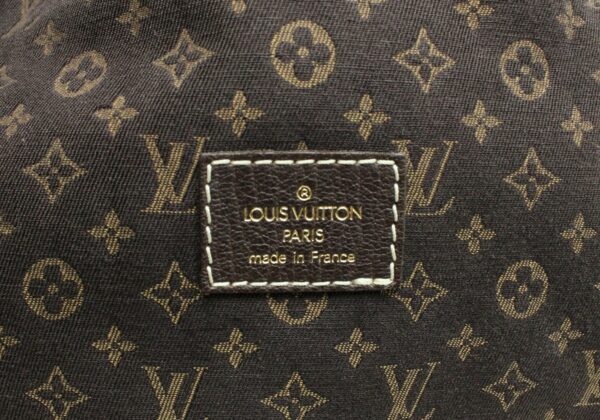 11670134 8 Louis Vuitton Monogram Saumur 30 Shoulder Bag Canvas Brown