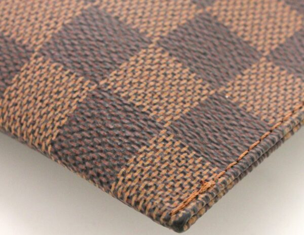 11670661 2 Louis Vuitton Damier Clifton Pouch Canvas Brown