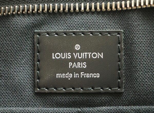 11670672 8 Louis Vuitton Damier Graphite Thomas Shoulder Bag Canvas Black