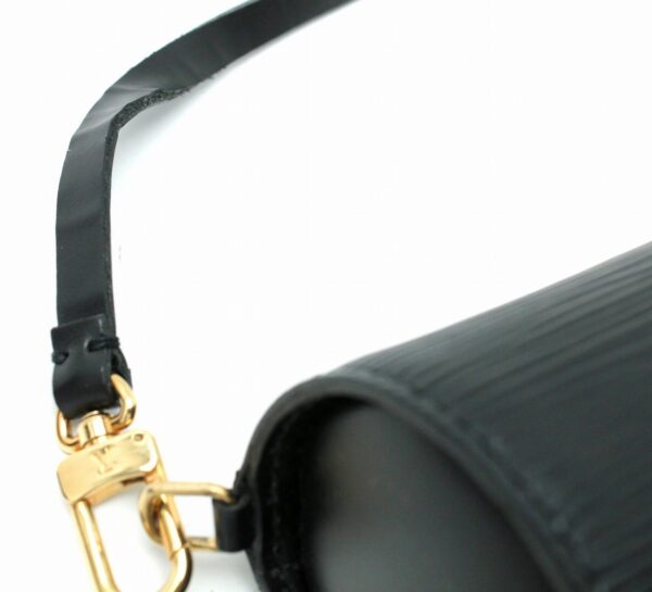 11670677 7 Louis Vuitton Epi Soufflot Shoulder Bag Leather Black