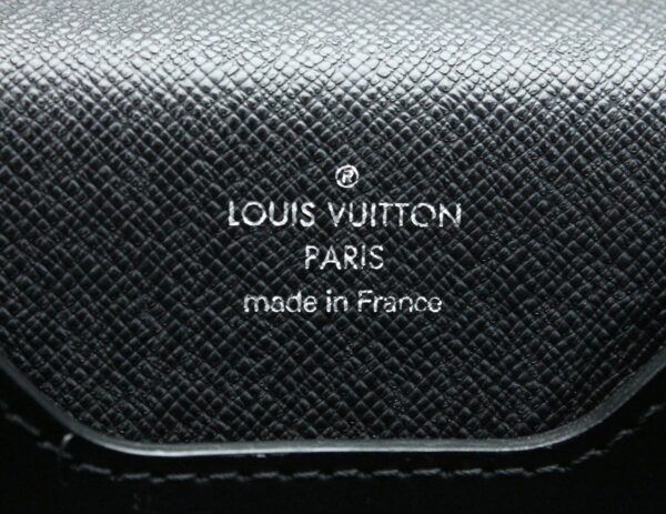 11670734 8 Louis Vuitton Taiga Robusto 1 Document Bag Leather Black