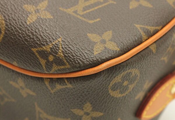 11671181 2 Louis Vuitton Monogram Blois Shoulder Bag Canvas Brown