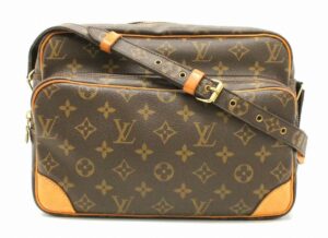 11671269 Louis Vuitton Monogram Compiègne Clutch Bag Brown