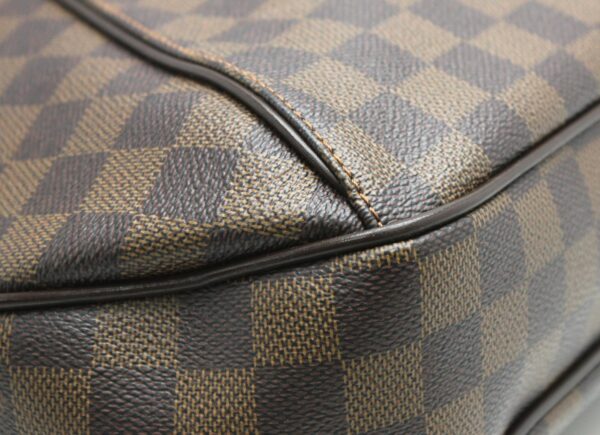 11671424 3 Louis Vuitton Damier Thames GM Shoulder Bag Canvas Brown