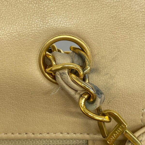 1240001040786 10 Chanel Matelasse Lambskin Handbag Beige