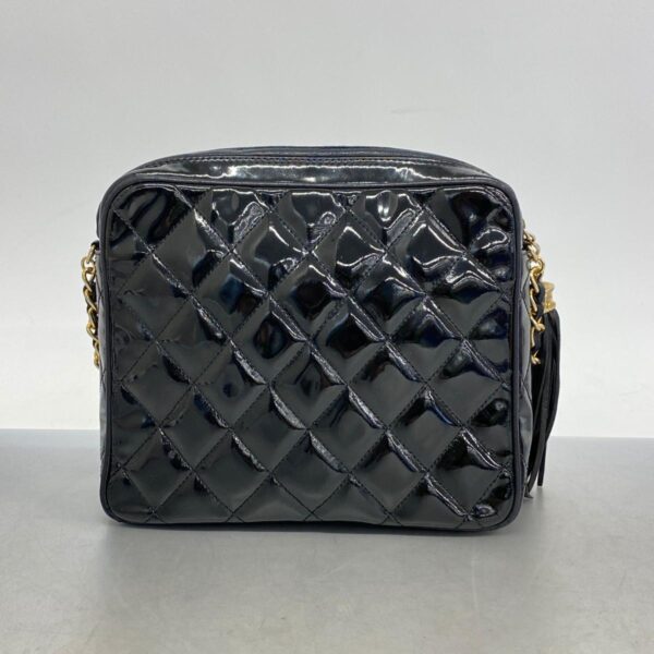 1240001043564 13 Chanel Matelasse Chain Patent Shoulder Bag Black