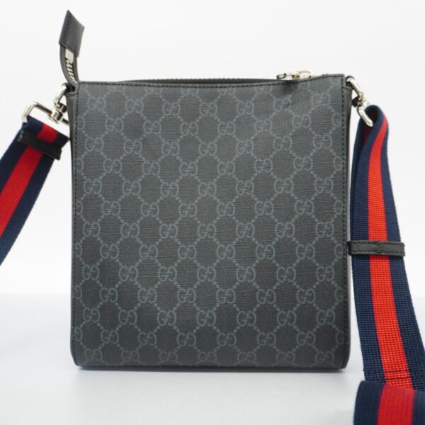 1240001049324 11 Gucci GG Supreme Shoulder Bag Black Black