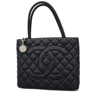 1240001051094 1 CHANEL Matelasse Diana 31 Handbag Black Caviar Skin