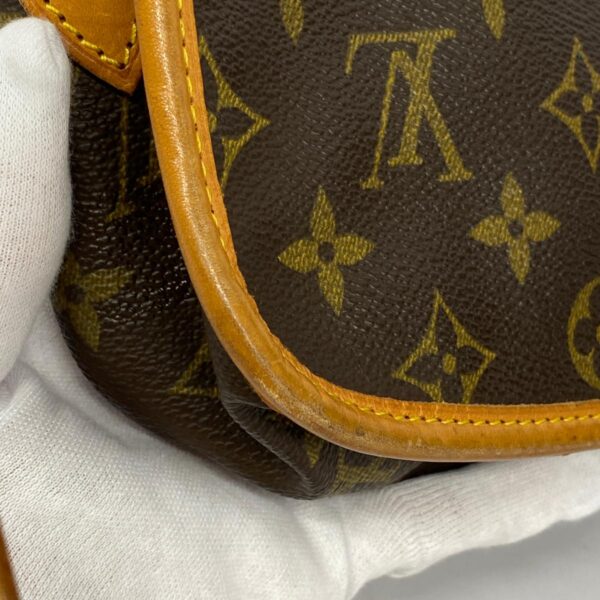 1240001051165 8 Louis Vuitton Givessière PM Monogram Shoulder Bag Brown