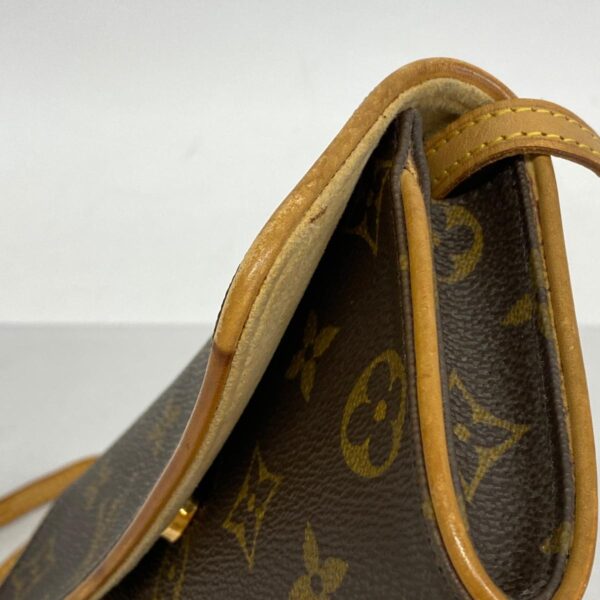 1240001051217 10 Louis Vuitton Pochette Twin PM Monogram Shoulder Bag Brown