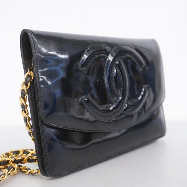 1240001051643 2 Chanel Chain Patent Shoulder Wallet Black