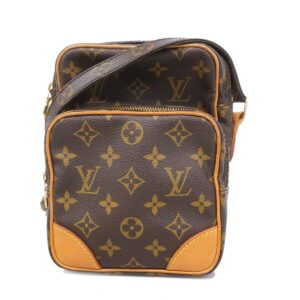 1240001051714 1 Gucci GG Marmont Quilted Small Shoulder Bag