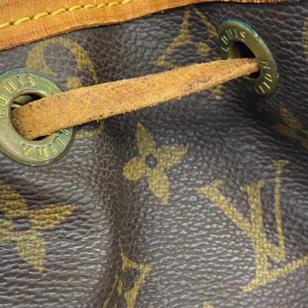 1240001051819 11 1 Louis Vuitton Noe Monogram Shoulder Bag Brown