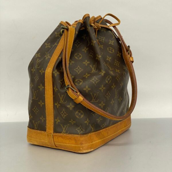 1240001051819 2 1 Louis Vuitton Noe Monogram Shoulder Bag Brown