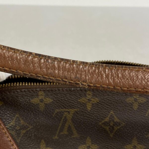 1240001052043 9 Louis Vuitton Papillon 30 Monogram Handbag Brown