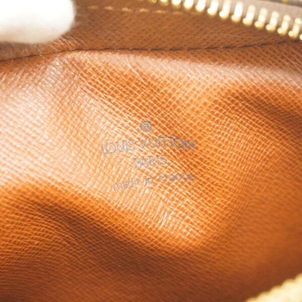 1240001052090 5 Louis Vuitton Danube Monogram Shoulder Bag Brown