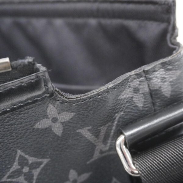 1240001052105 17 Louis Vuitton Odyssey Messenger MM Monogram Eclipse Shoulder Bag Black