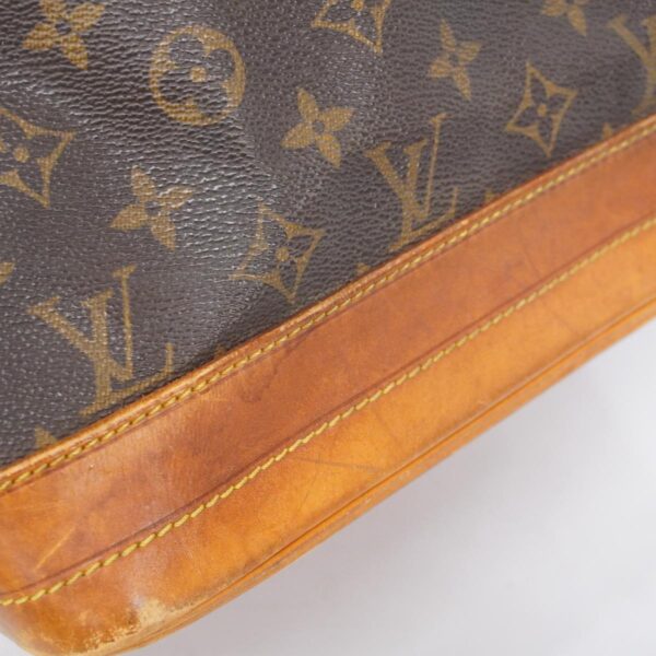 1240001052218 12 Louis Vuitton Noe Monogram Shoulder Bag Brown