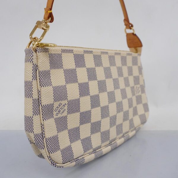 1240001052266 2 Louis Vuitton Pochette Accessoire Damier Azur Pouch White