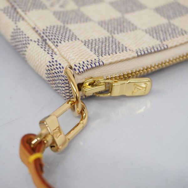 1240001052266 8 Louis Vuitton Pochette Accessoire Damier Azur Pouch White