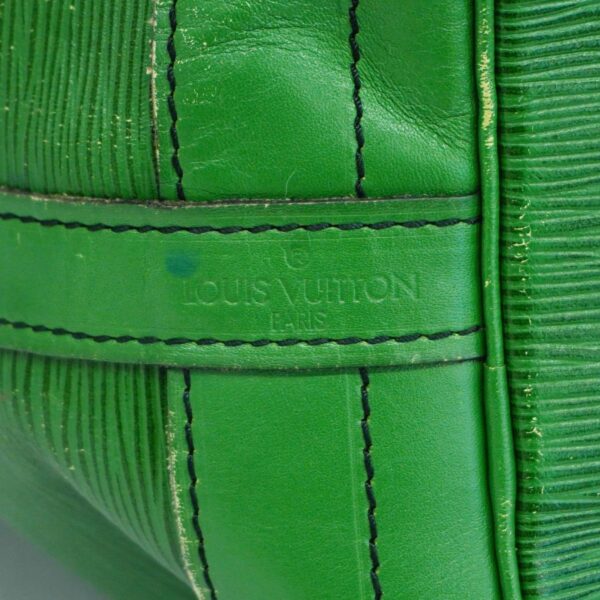 1240001052303 5 Louis Vuitton Noe Epi Shoulder Bag Borneo Green