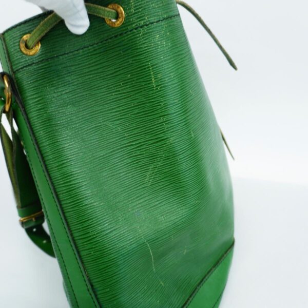 1240001052303 7 Louis Vuitton Noe Epi Shoulder Bag Borneo Green