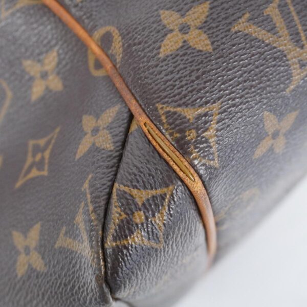 1240001052440 6 Louis Vuitton Totally MM Monogram Tote Bag Brown