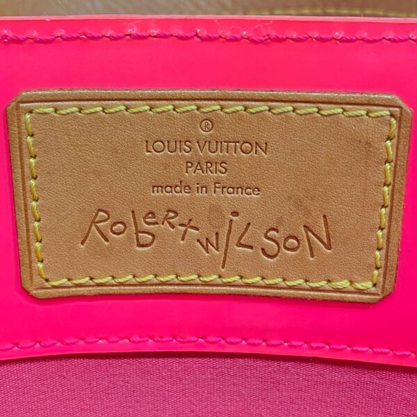 1240001052476 5 Louis Vuitton Lead MM VerniFluo Tote Bag Rose