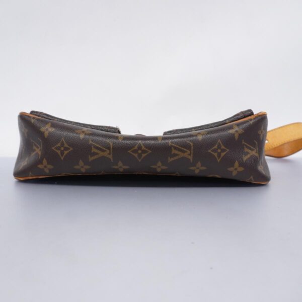 1240001052618 3 Louis Vuitton Hudson Monogram Shoulder Bag Brown