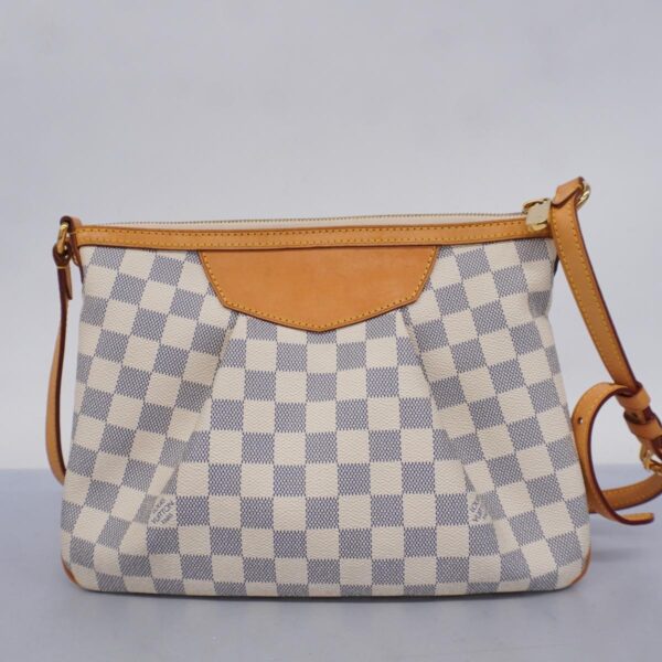 1240001052619 13 Louis Vuitton Siklasa PM Damier Azur Shoulder Bag White