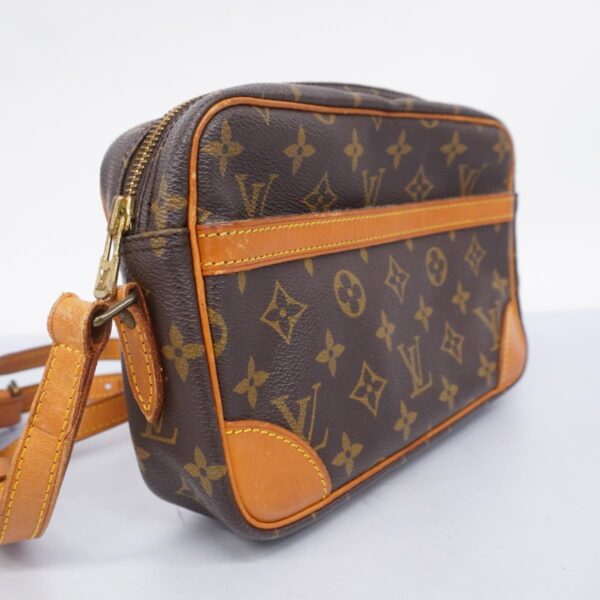 1240001052626 2 Louis Vuitton Trocadero 23 Monogram Shoulder Bag Brown