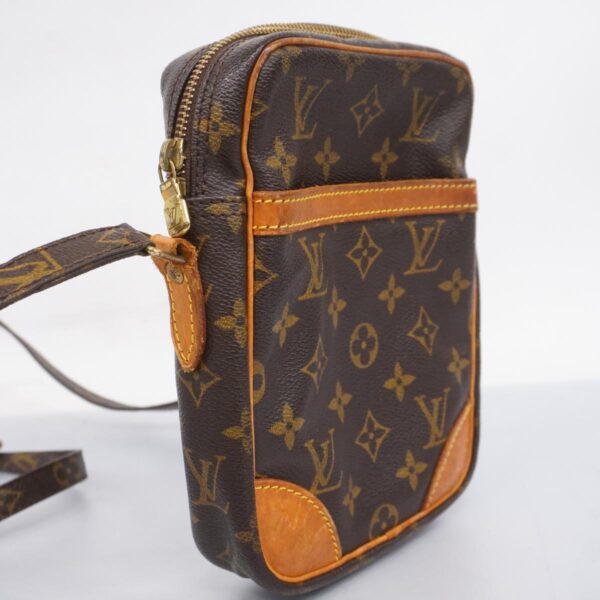 1240001052719 2 Louis Vuitton Danub Monogram Shoulder Bag Brown