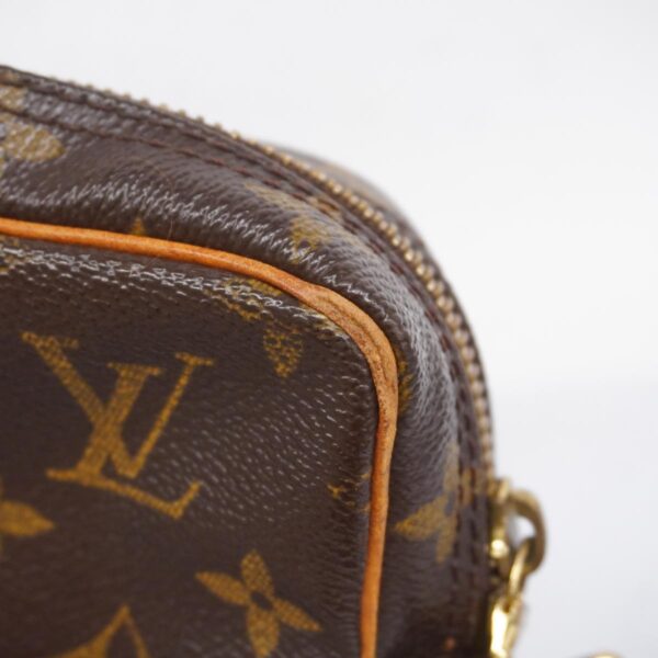 1240001052719 9 Louis Vuitton Danub Monogram Shoulder Bag Brown