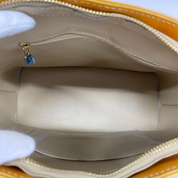 1240001052745 4 Louis Vuitton Houston Vernis Tote Bag Beige