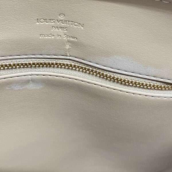 1240001052745 8 Louis Vuitton Houston Vernis Tote Bag Beige