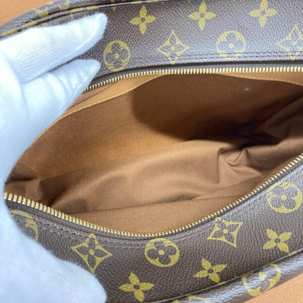 1240001052787 4 Louis Vuitton Naviglio Monogram Shoulder Bag Brown