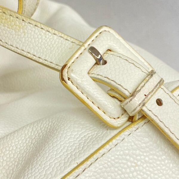 1240001052868 11 Chanel Caviar Skin Rucksack White