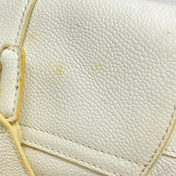 1240001052868 14 Chanel Caviar Skin Rucksack White