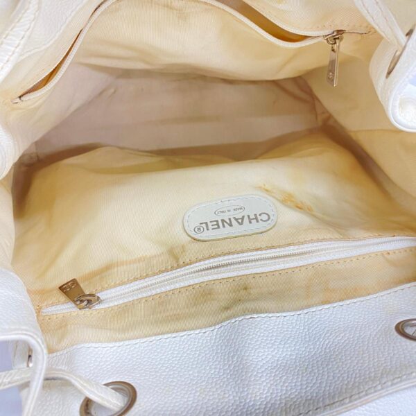 1240001052868 4 Chanel Caviar Skin Rucksack White