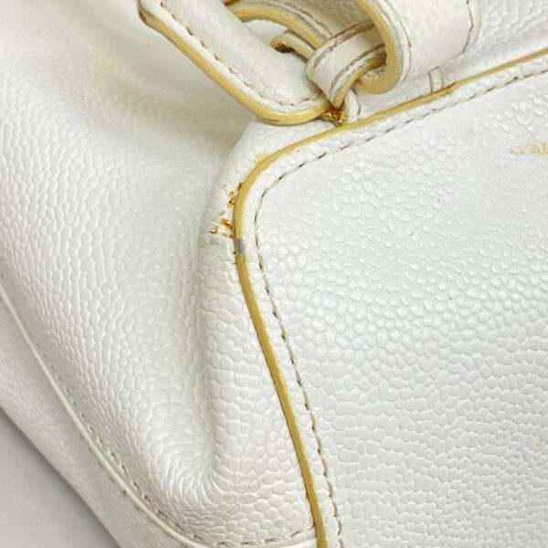 1240001052868 6 Chanel Caviar Skin Rucksack White