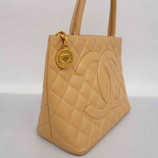 1240001054932 2 Chanel Caviar Skin Tote Bag Beige