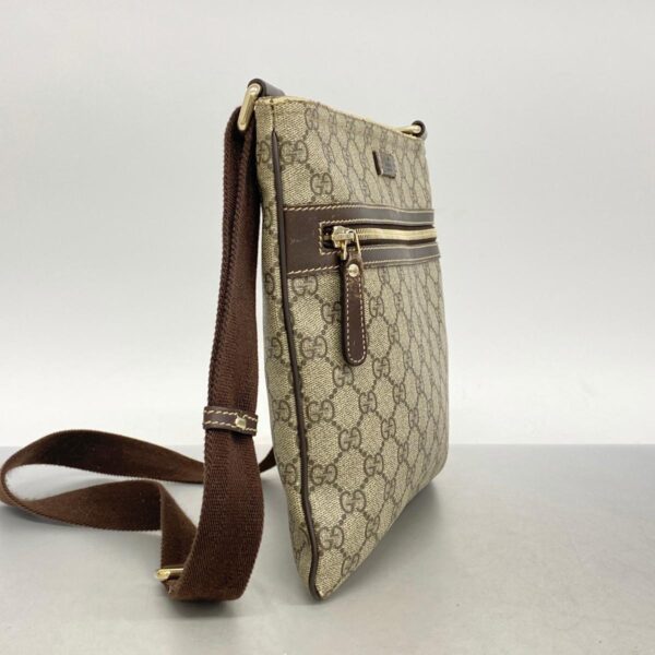 1240001055027 2 Gucci GG Supreme Shoulder Bag Brown Beige