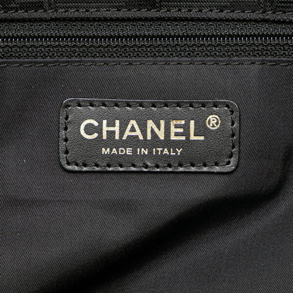 1ofx1kaqrst2hofh 6 Chanel Line Shoulder Bag Black