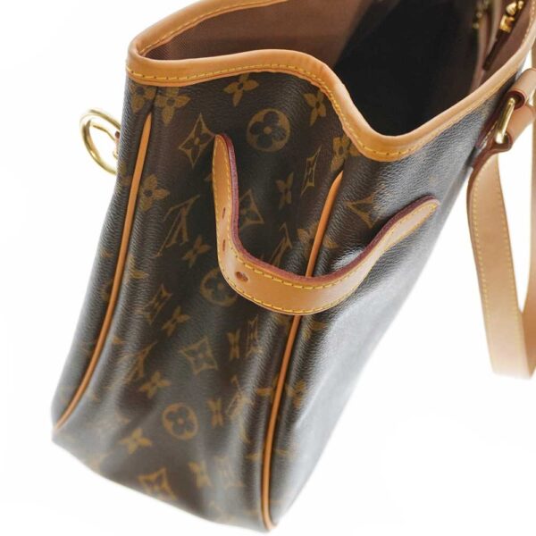 21 100 9 Louis Vuitton Batignolles Horizontal Monogram Canvas Tote Bag Brown